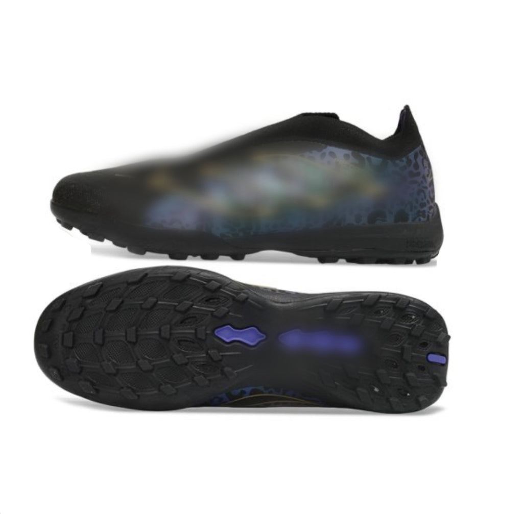 Lightweight Indoor & Turf Football Shoes - Non-Slip Cleatless Soccer Boots