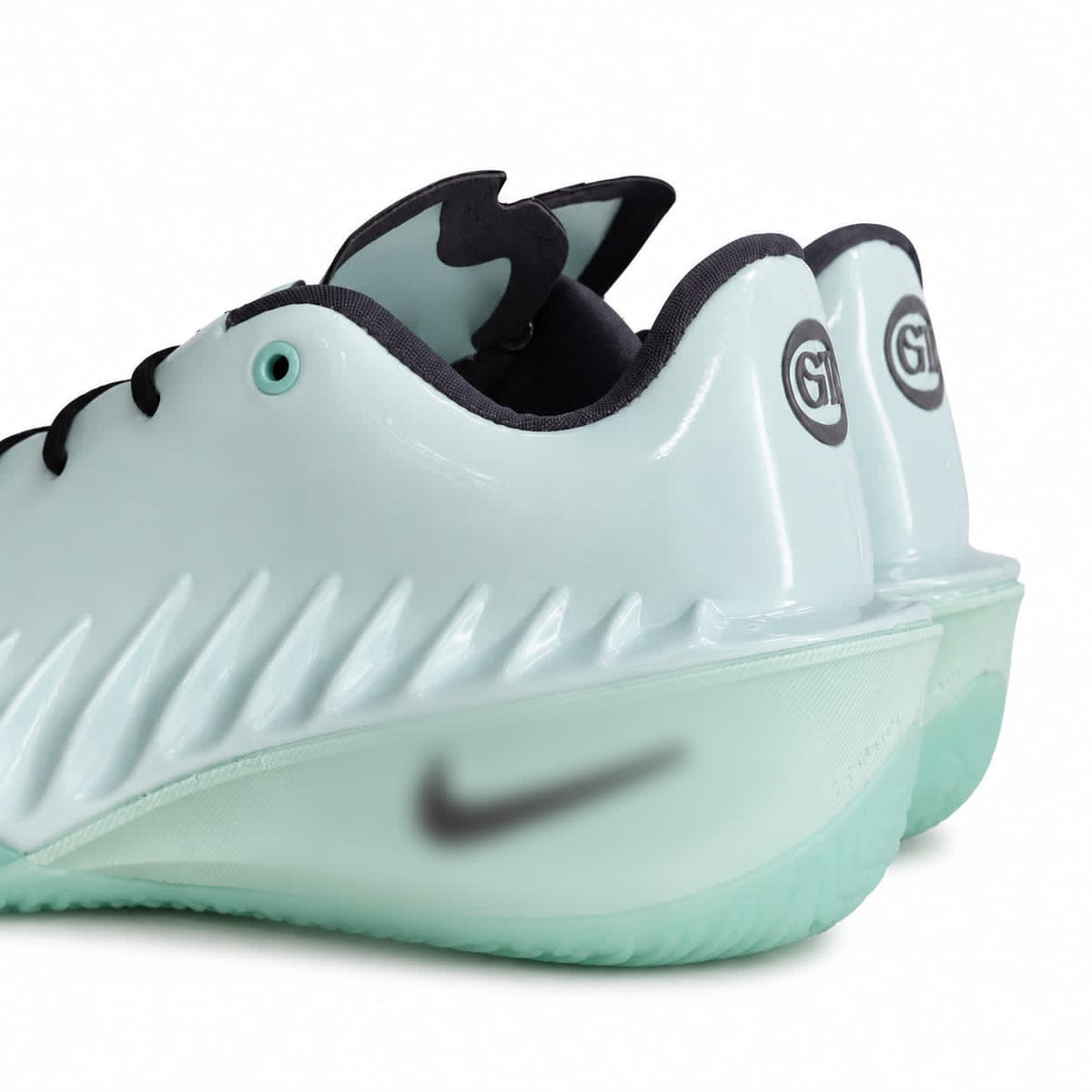 Pro-Level Traction Basketball Shoes: High-Performance Court Basketball Shoes