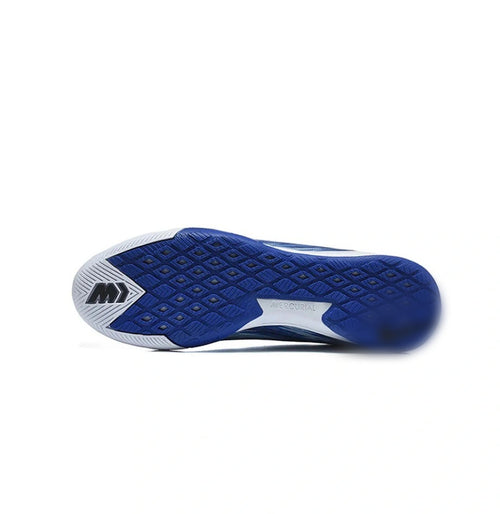 Lightweight Indoor & Turf Football Shoes - Non-Slip Cleatless Soccer Boots